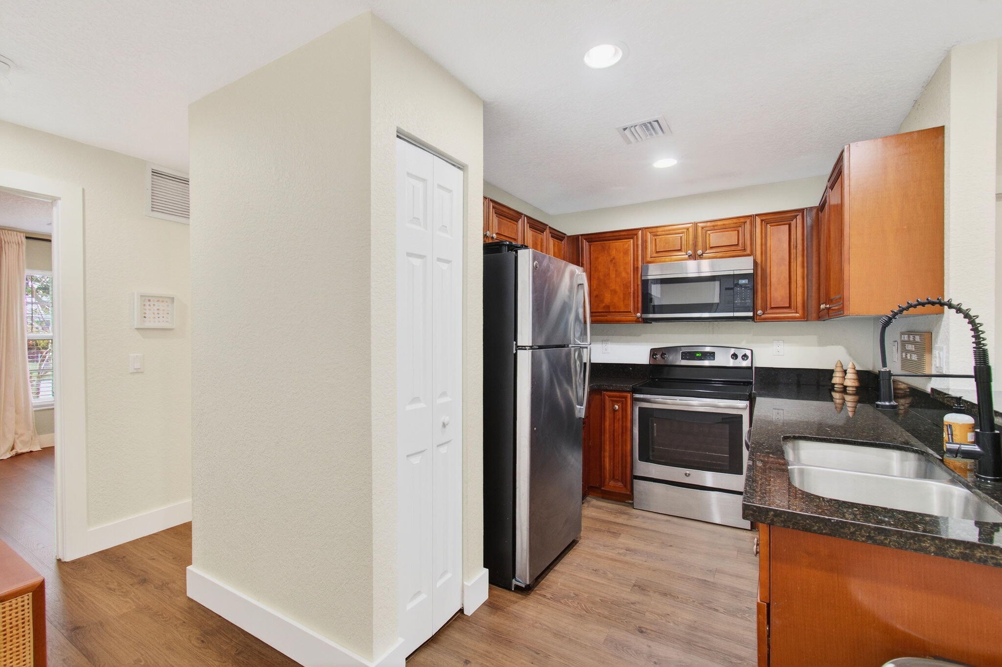 4432 NW 1st Terrace