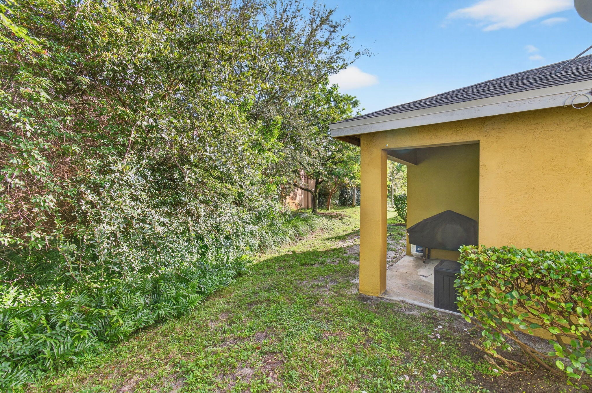 4432 NW 1st Terrace