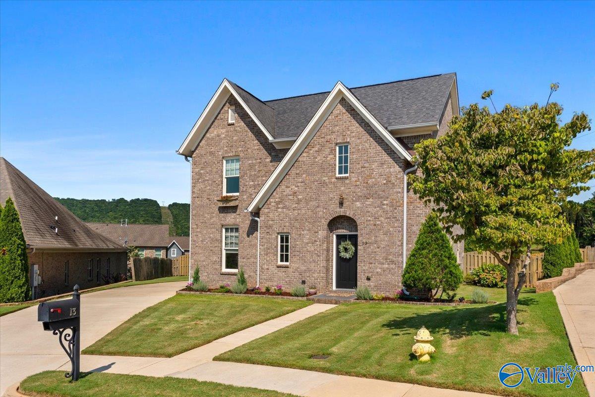 13 Wescott Hill Way SE