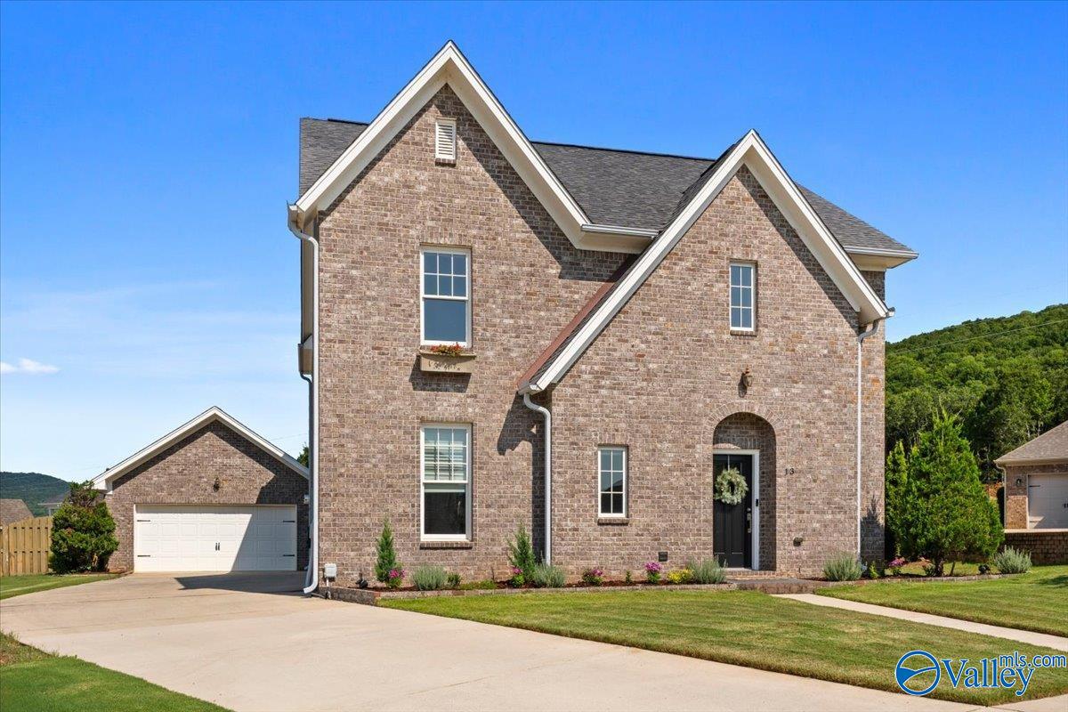 13 Wescott Hill Way SE