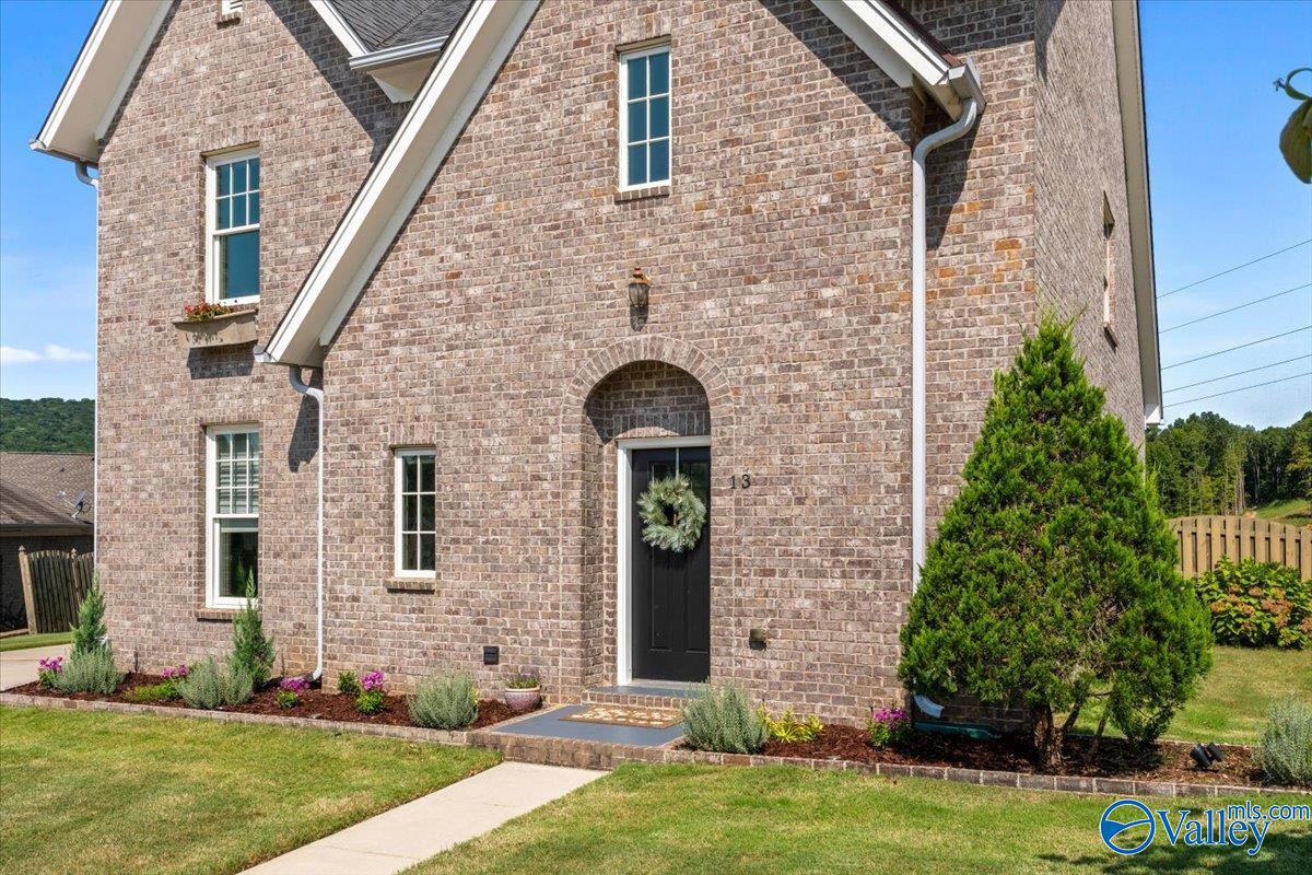 13 Wescott Hill Way SE
