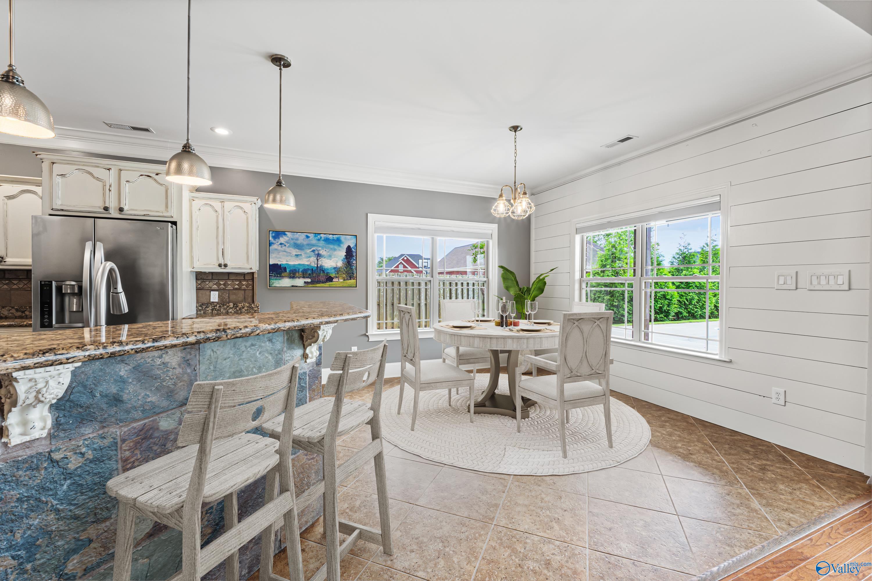 2311 Amberly Lane SW