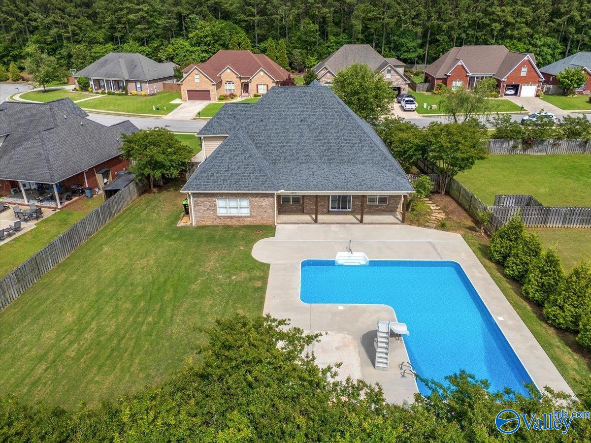 2311 Amberly Lane SW