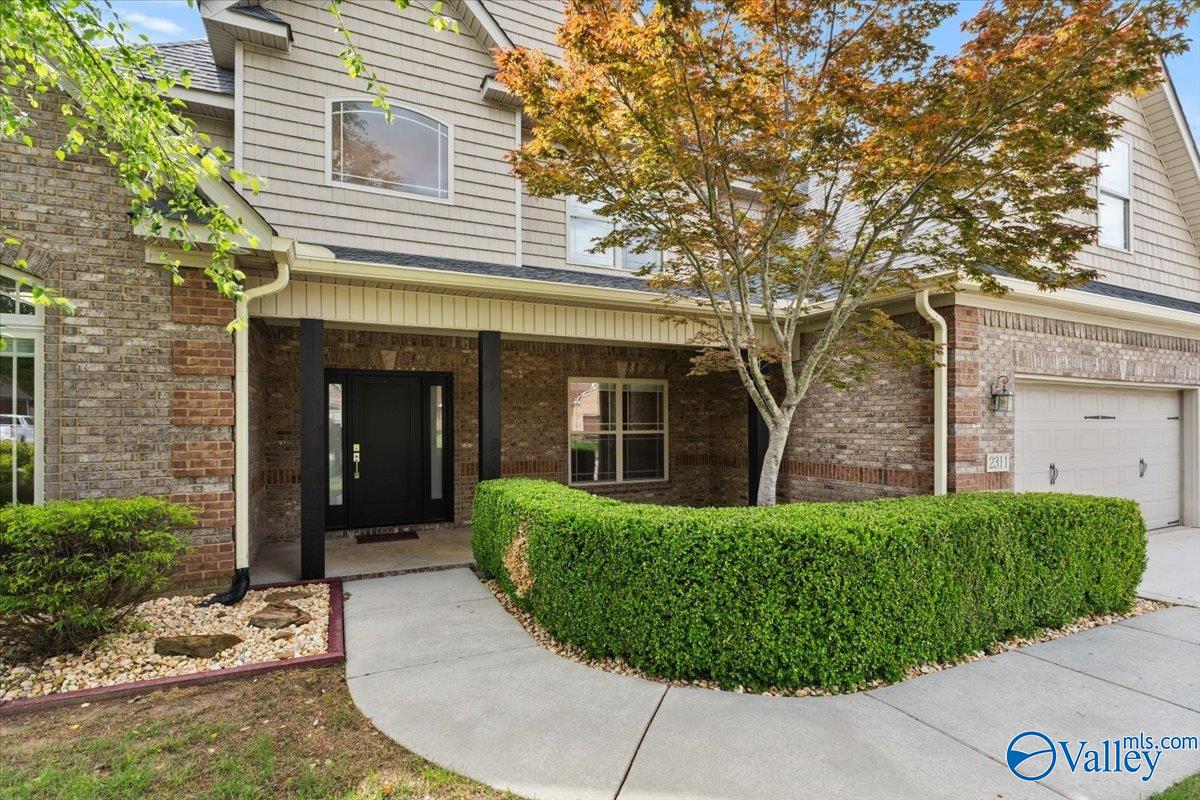 2311 Amberly Lane SW