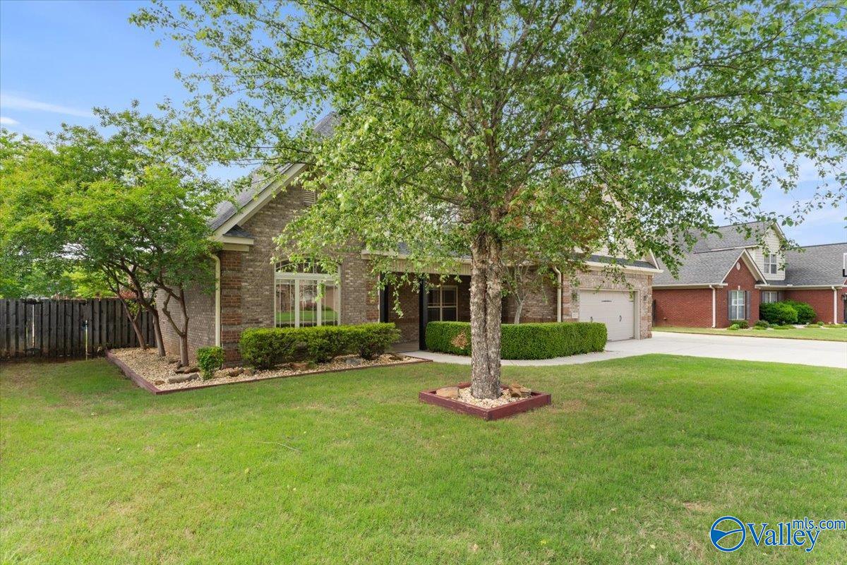 2311 Amberly Lane SW