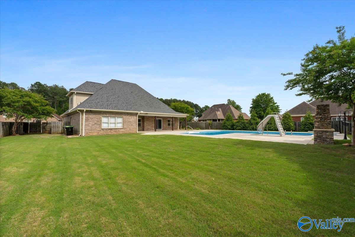 2311 Amberly Lane SW