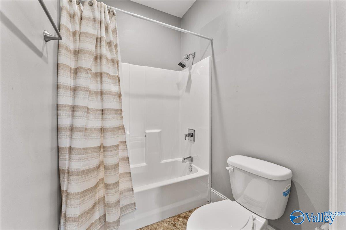 2311 Amberly Lane SW