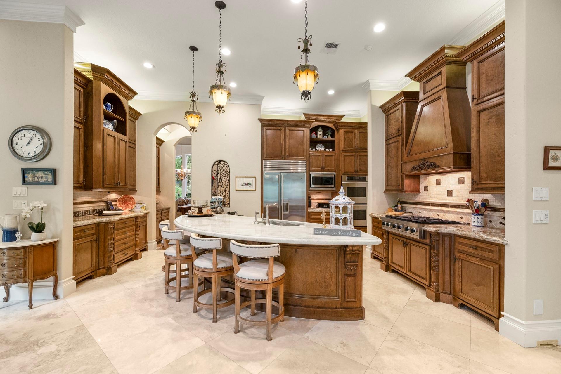 30 W Bracebridge Circle