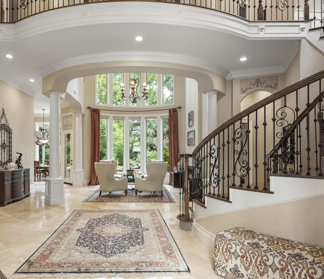 30 W Bracebridge Circle