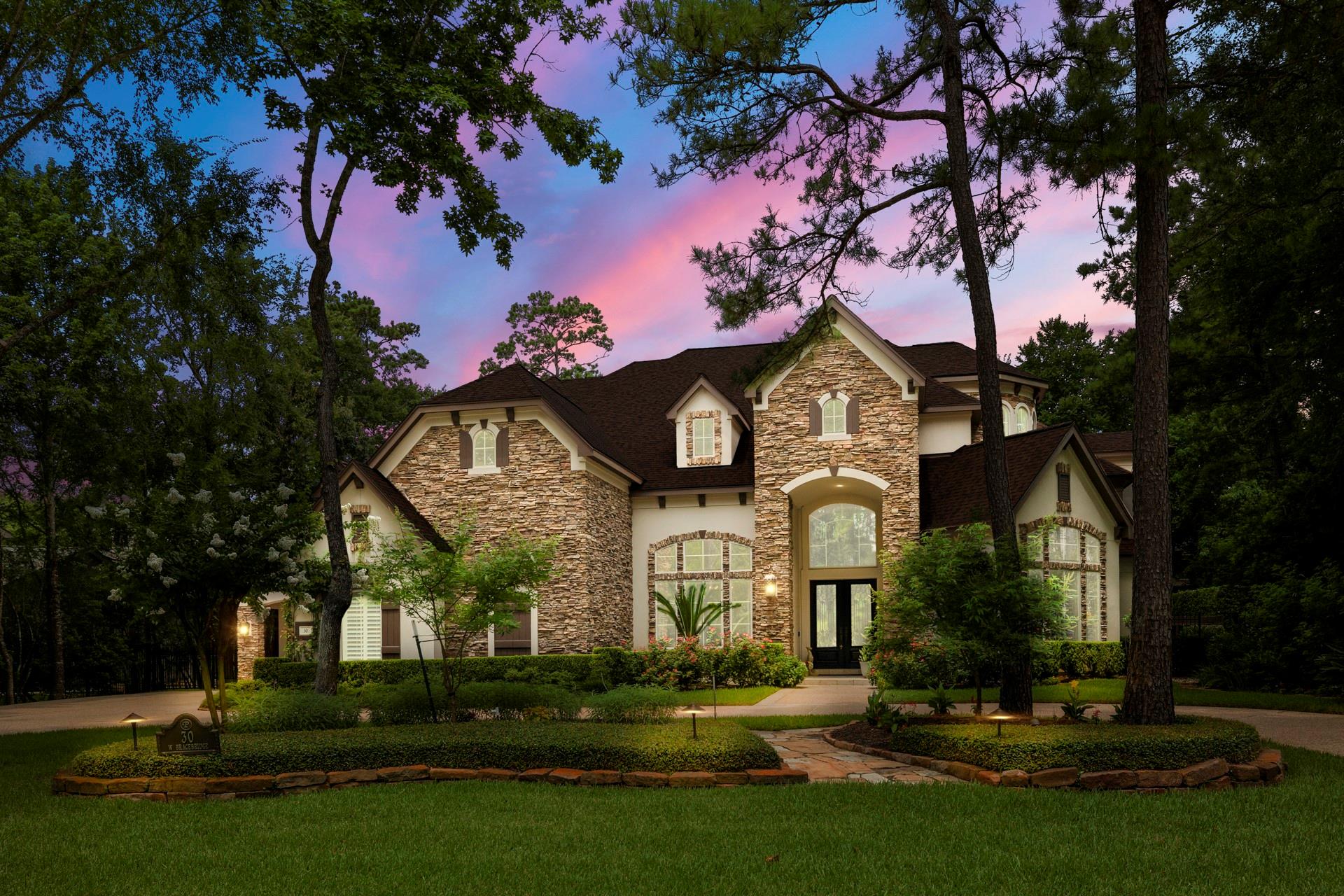 30 W Bracebridge Circle