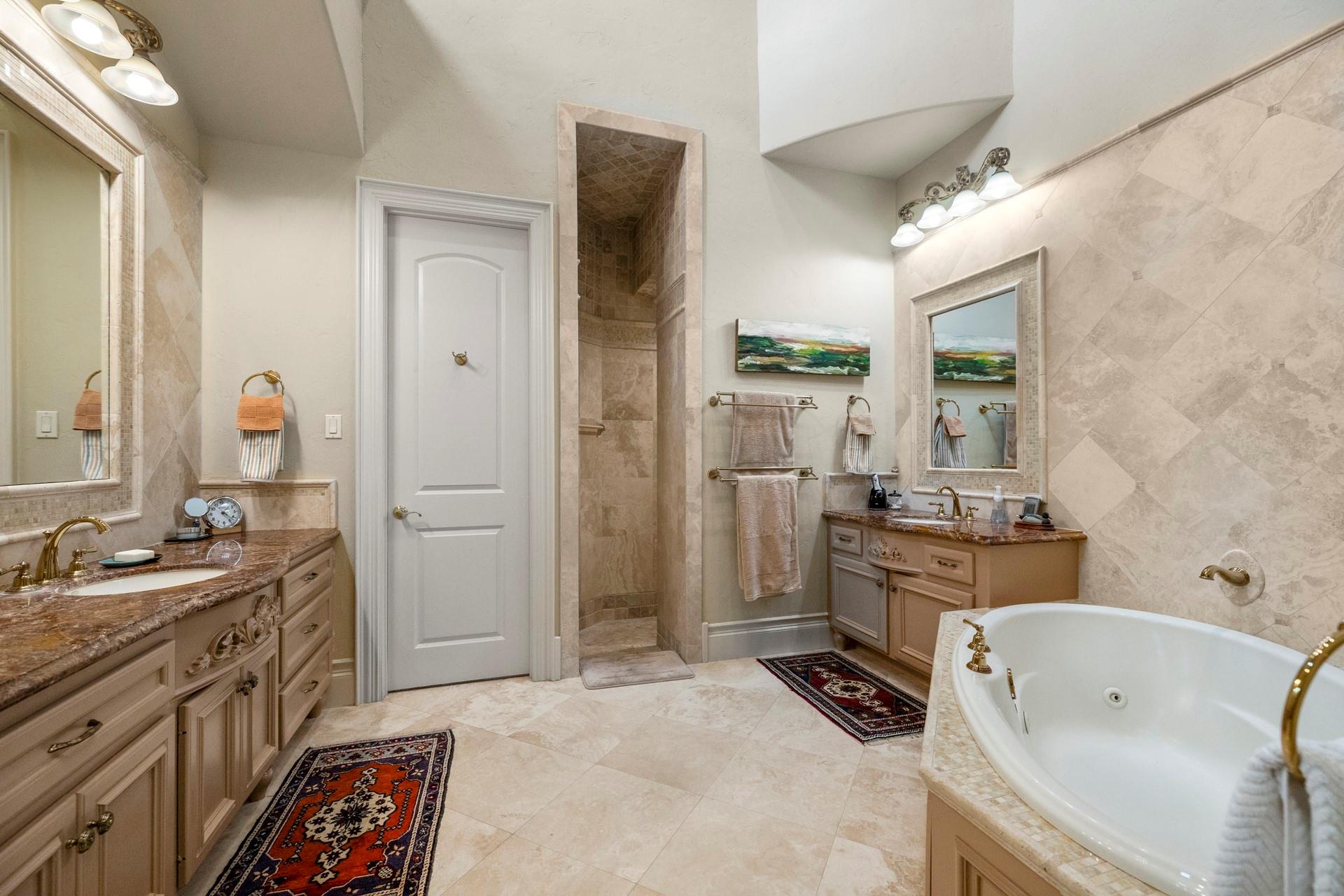 30 W Bracebridge Circle