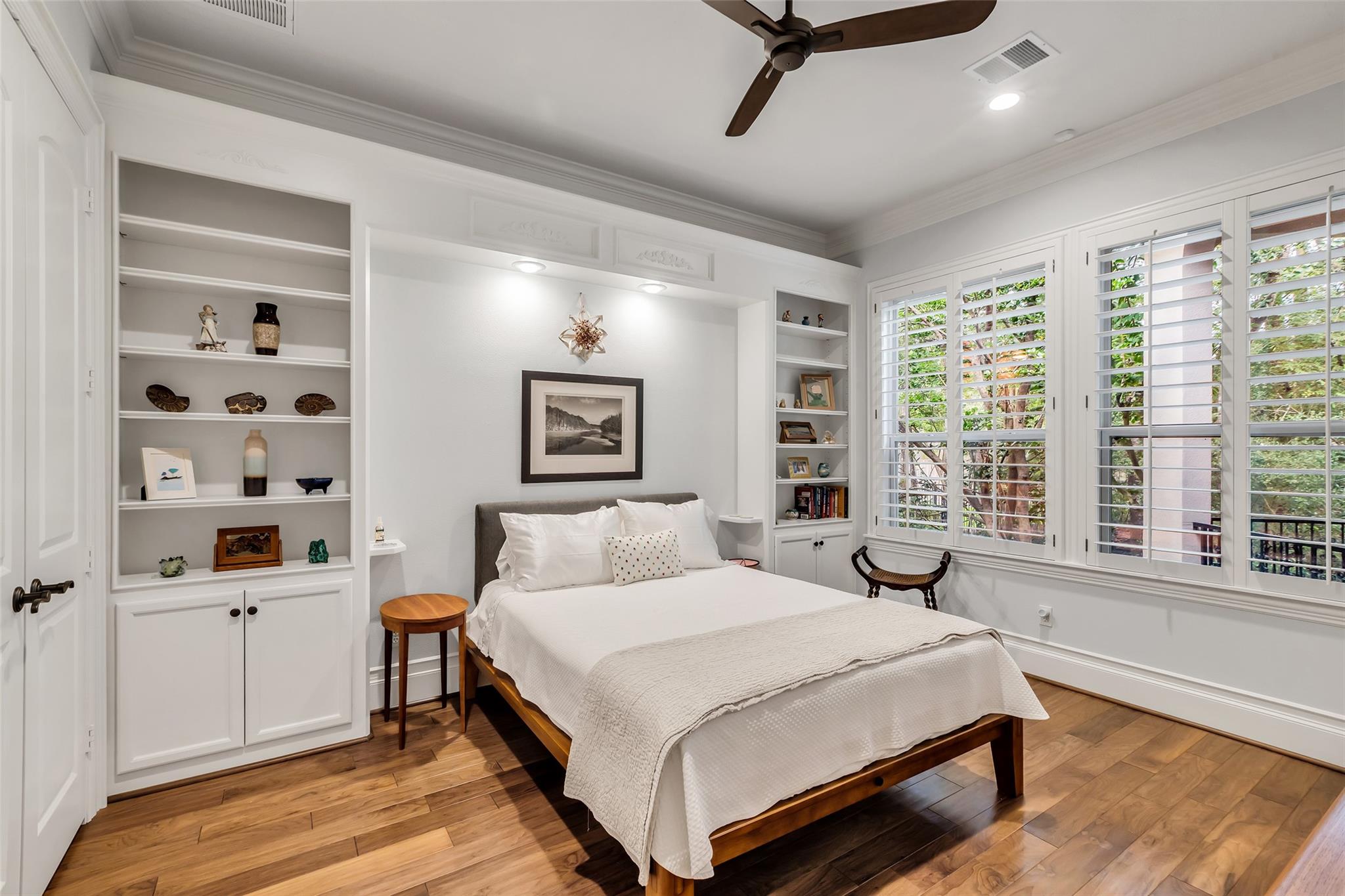 30 W Bracebridge Circle