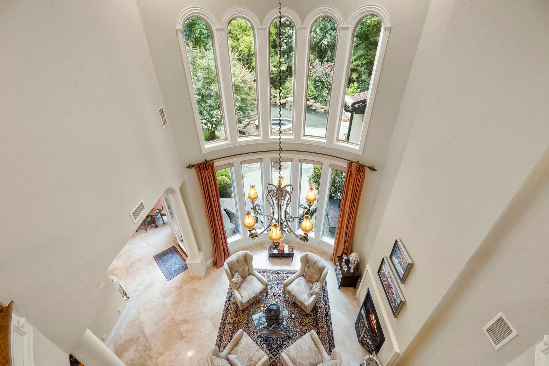 30 W Bracebridge Circle