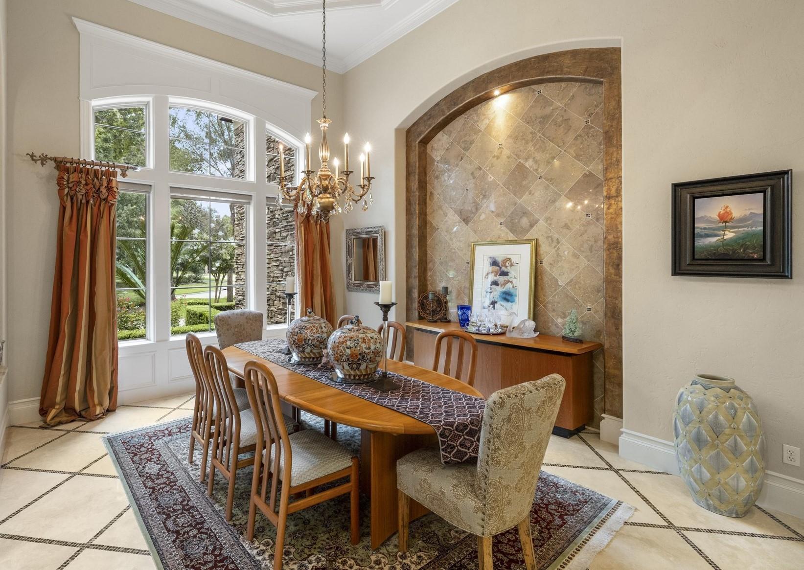 30 W Bracebridge Circle