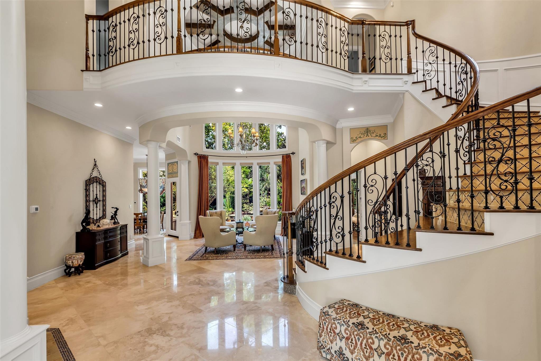 30 W Bracebridge Circle