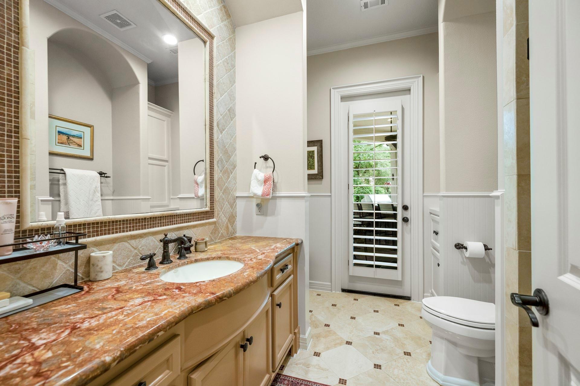 30 W Bracebridge Circle