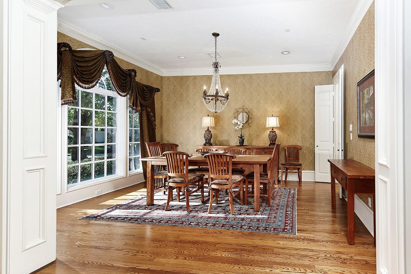 22 W Bracebridge Circle