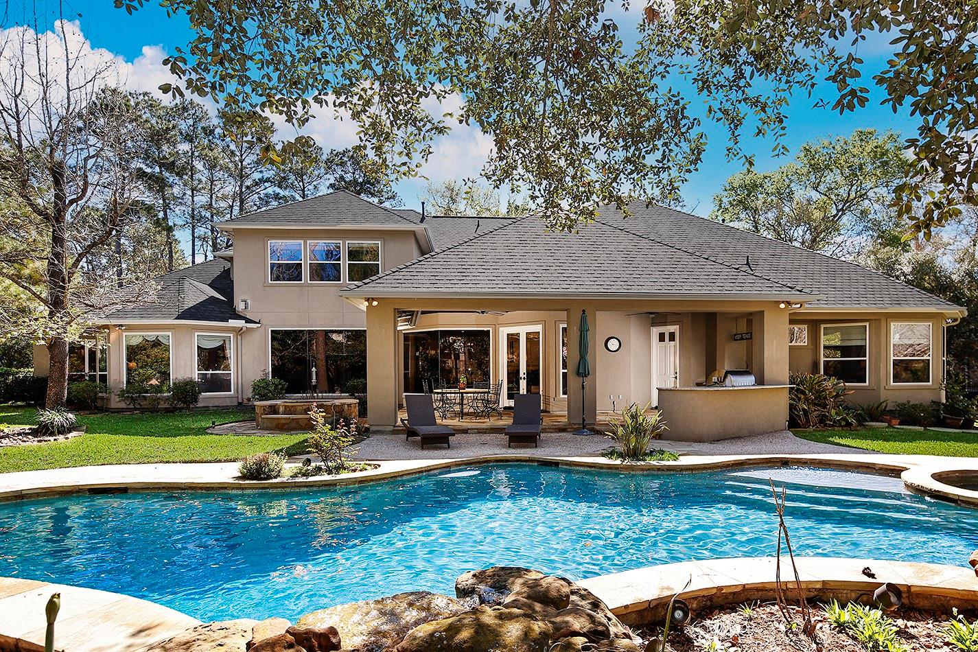 22 W Bracebridge Circle