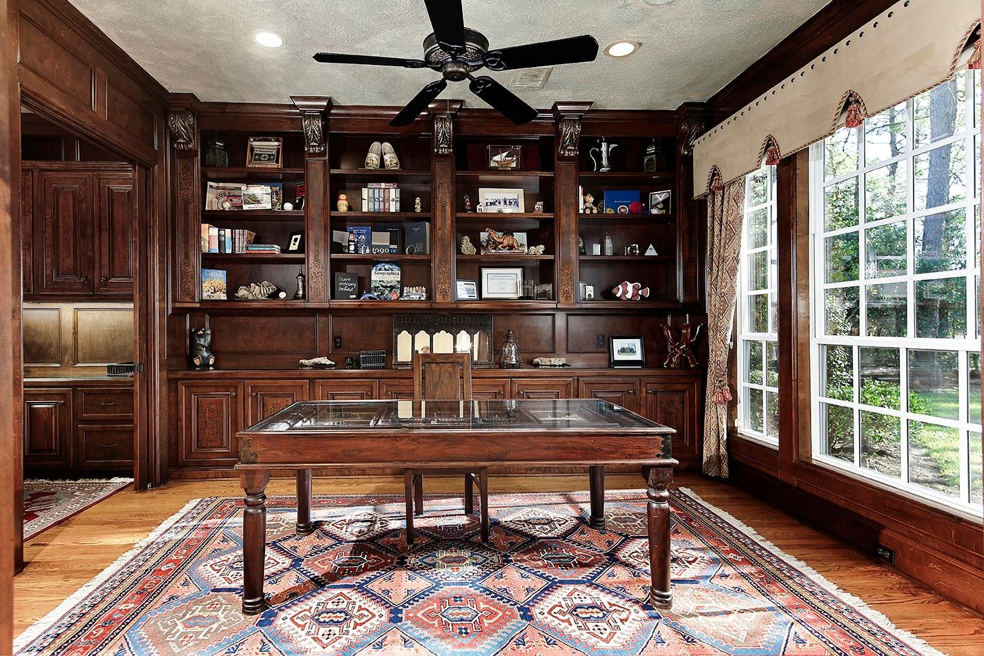 22 W Bracebridge Circle