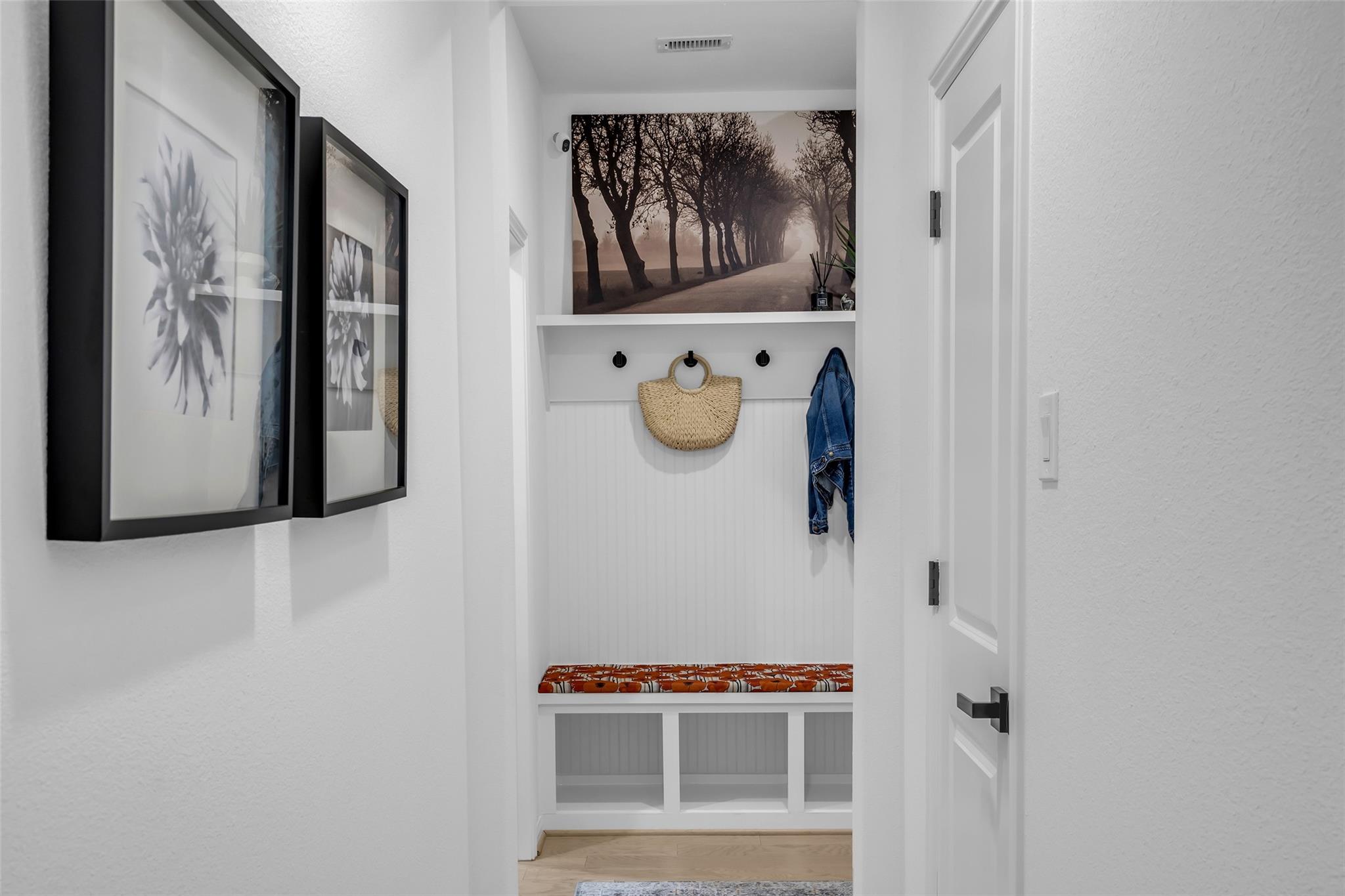 2915 Oakcrest Meadow Court