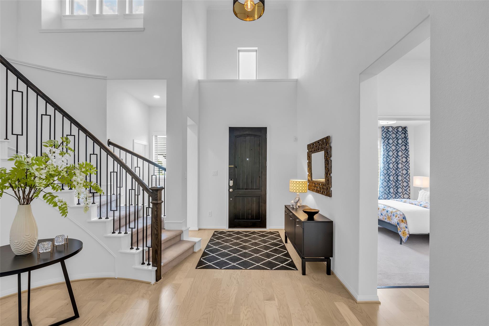 2915 Oakcrest Meadow Court