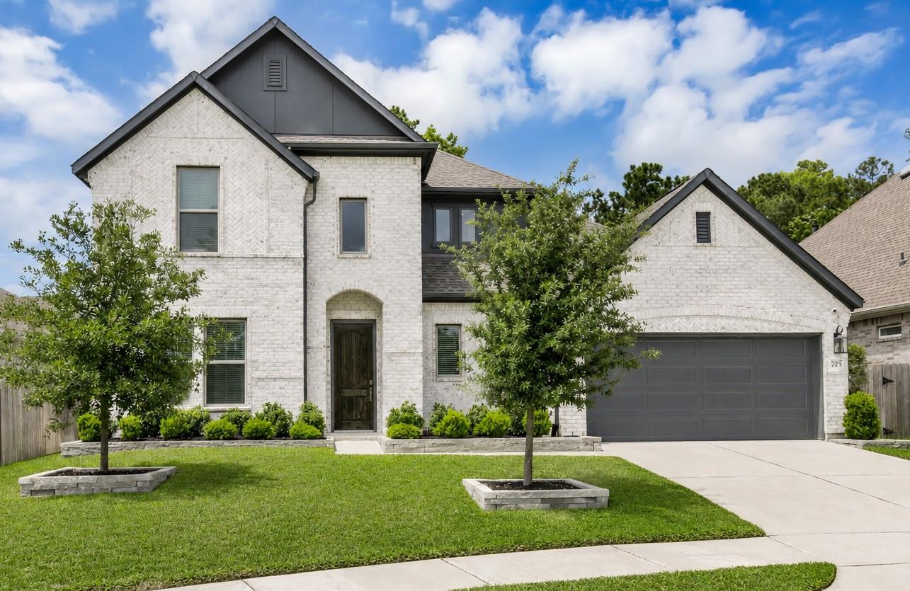 2915 Oakcrest Meadow Court