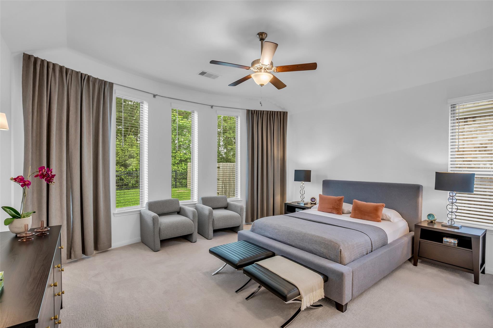 2915 Oakcrest Meadow Court