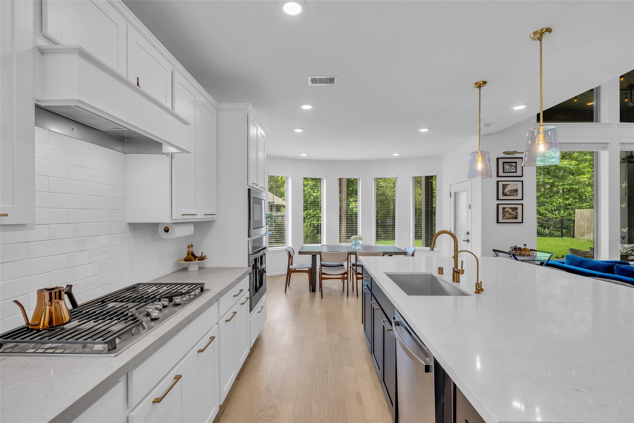 2915 Oakcrest Meadow Court