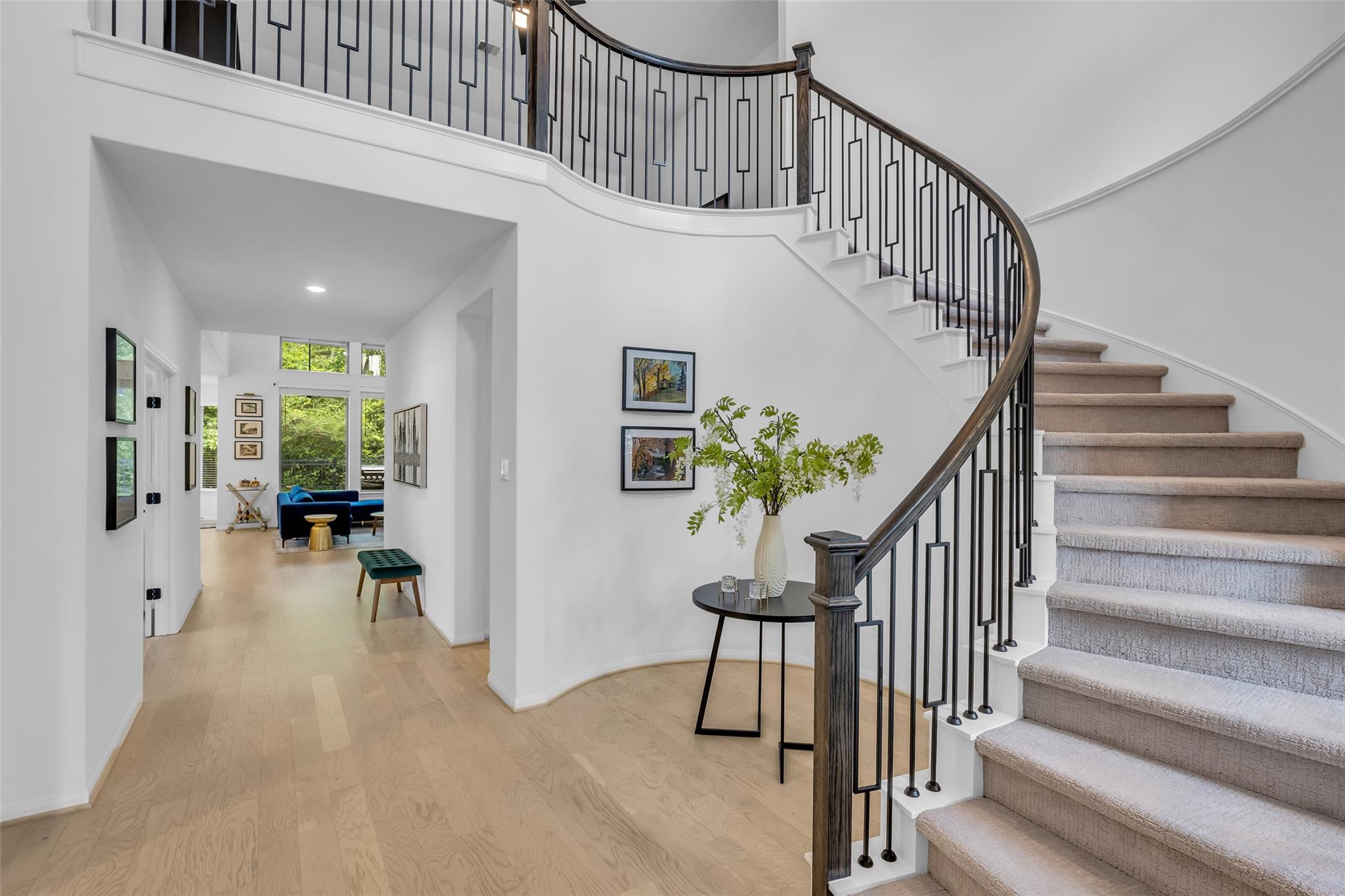 2915 Oakcrest Meadow Court