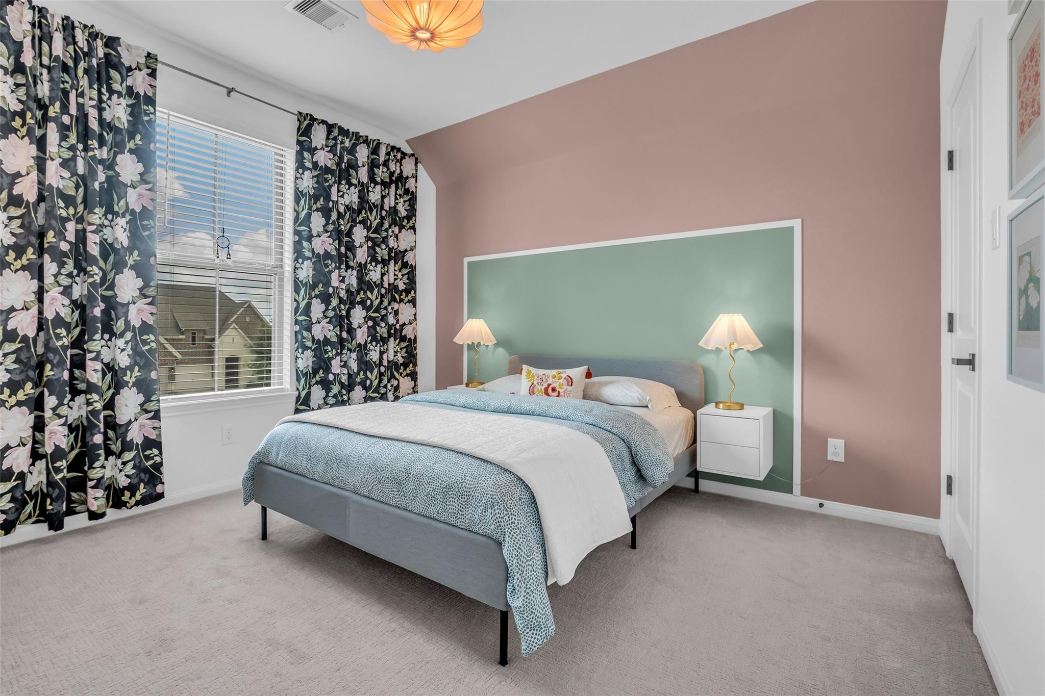 2915 Oakcrest Meadow Court