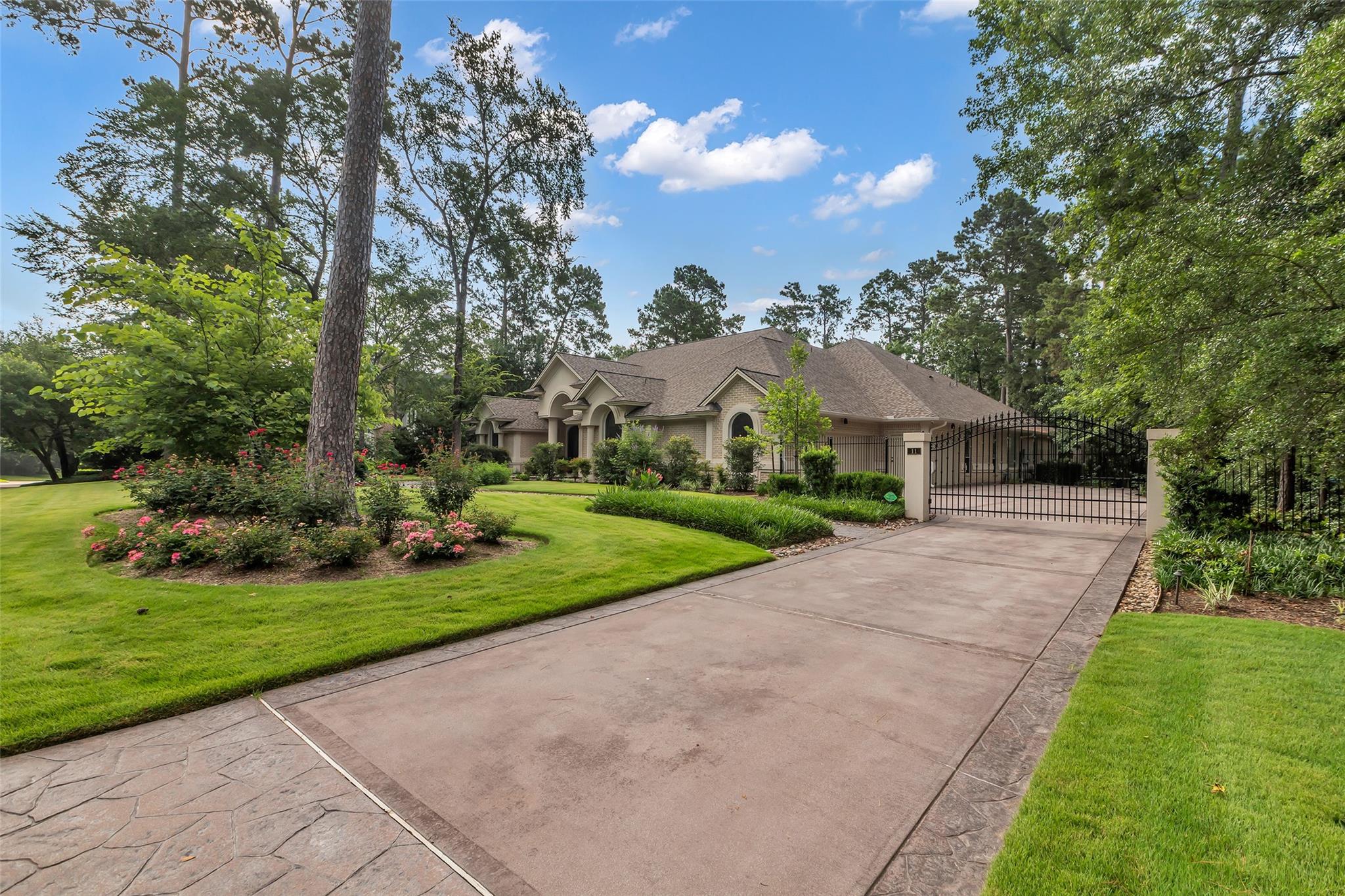 11 Bracebridge Drive, The Woodlands
