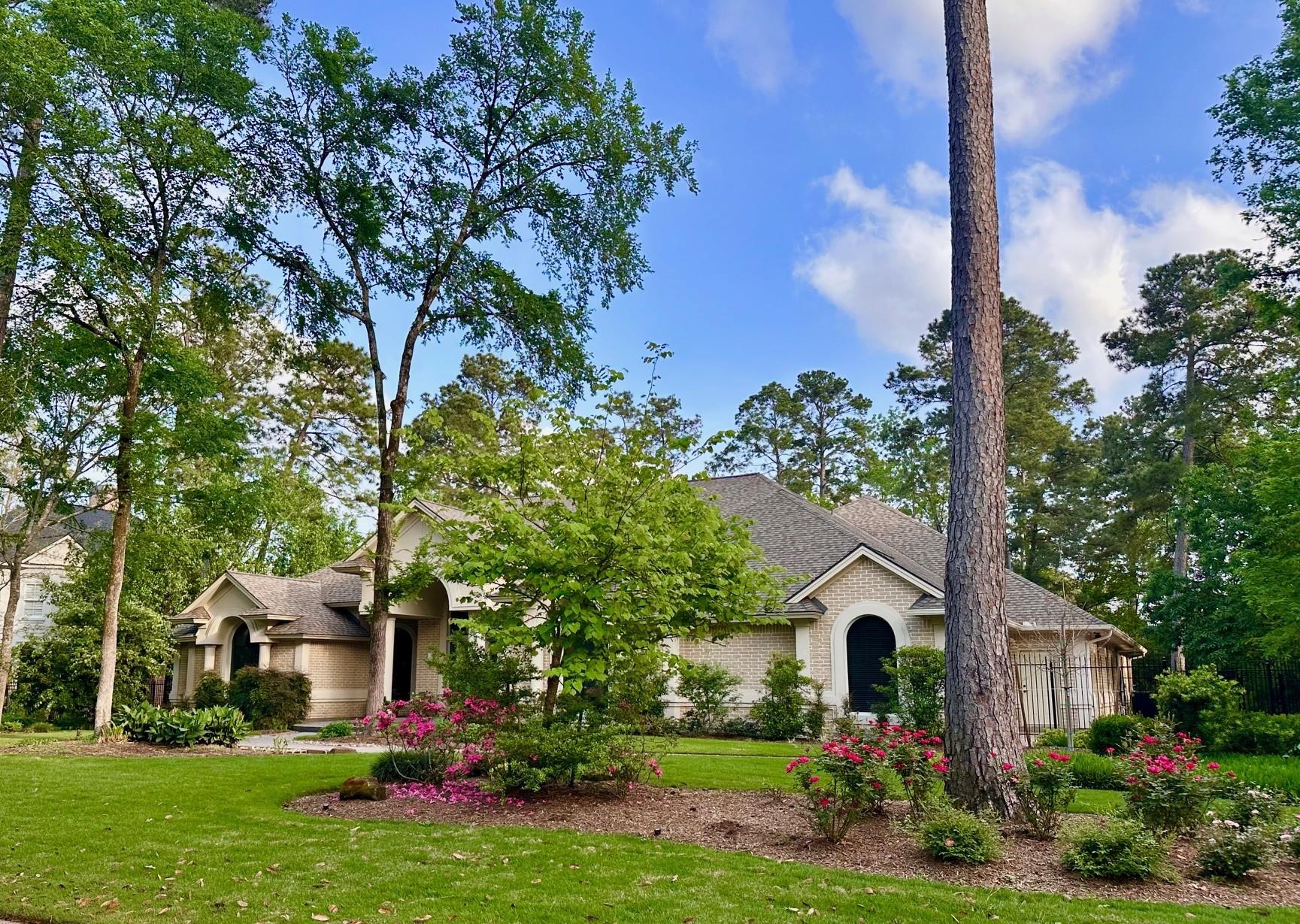 11 Bracebridge Drive, The Woodlands