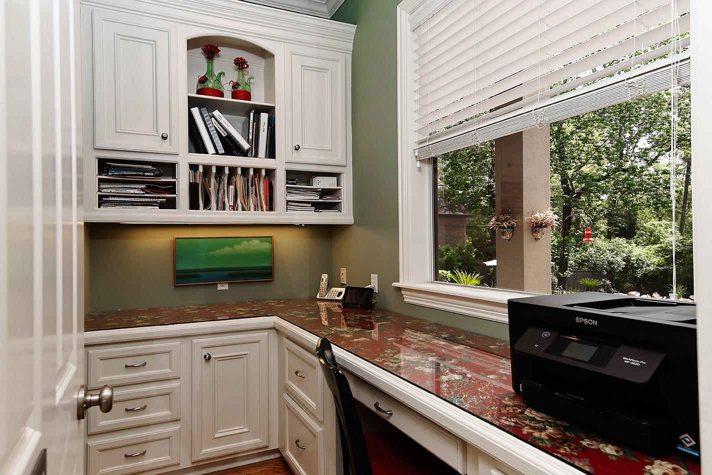 122 E Bracebridge Circle