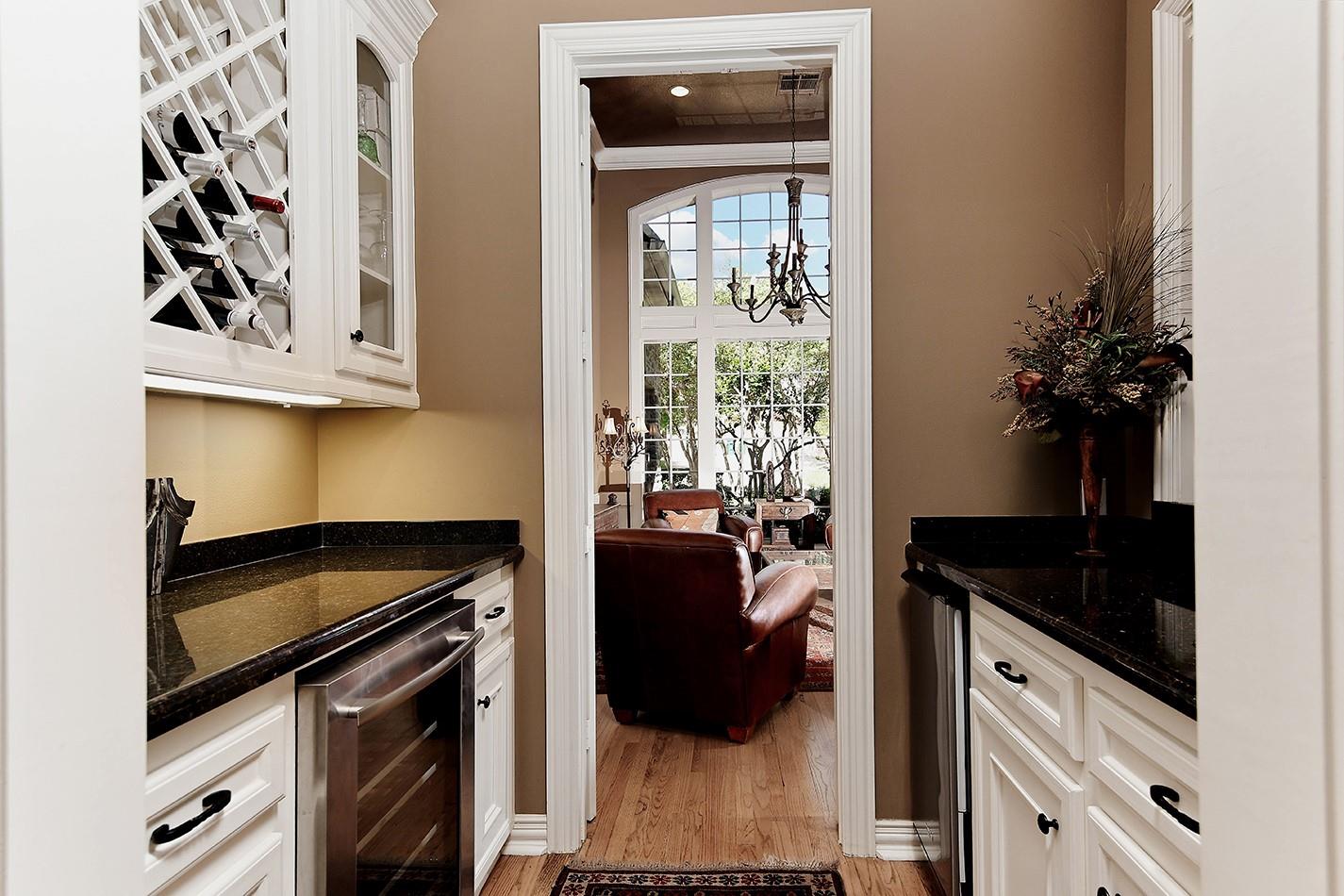 122 E Bracebridge Circle