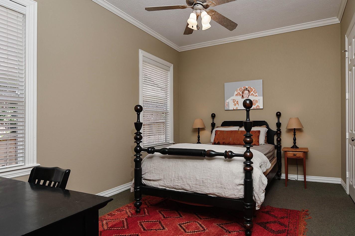 122 E Bracebridge Circle