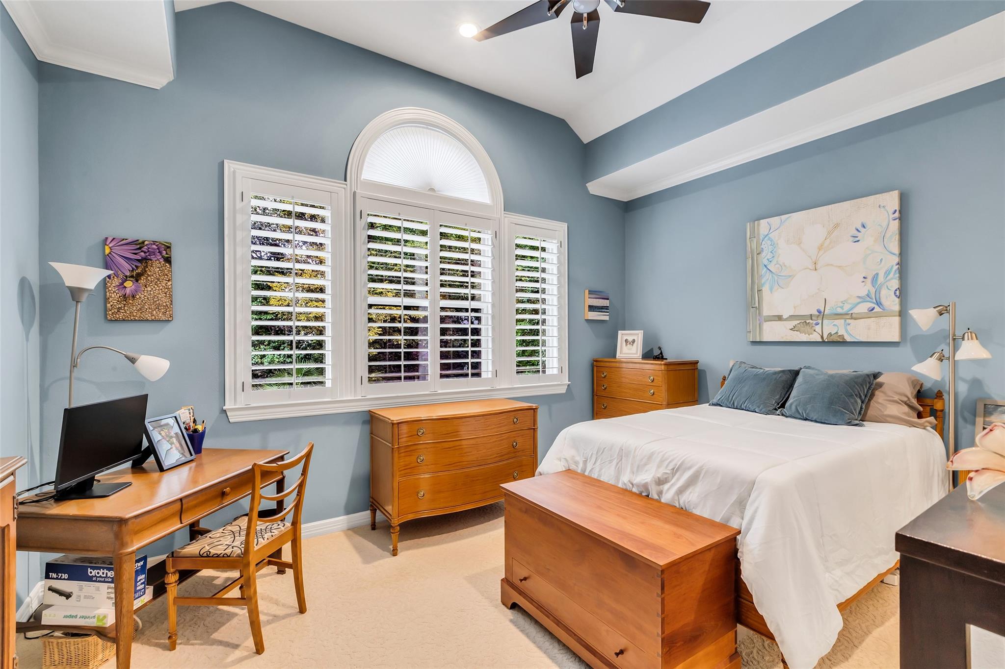 30 W Bracebridge Circle