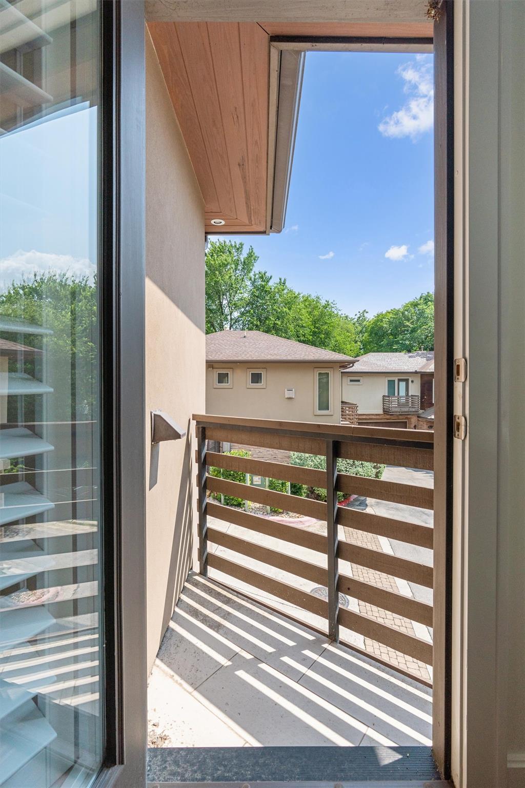 1227 Newning Ave # 10