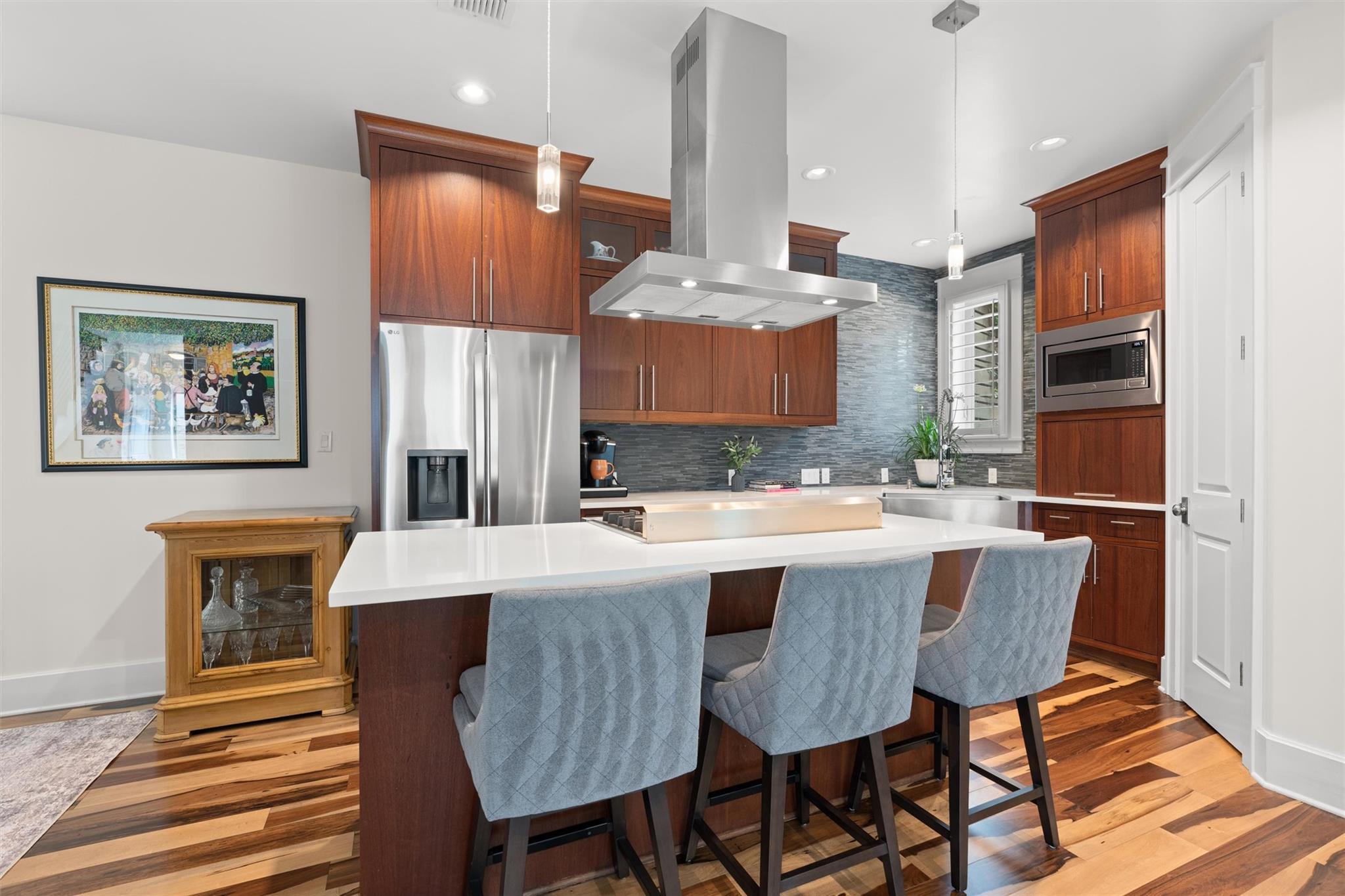 1227 Newning Ave # 10