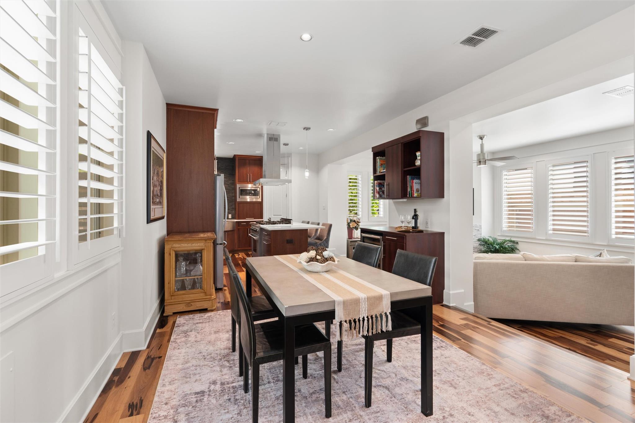 1227 Newning Ave # 10