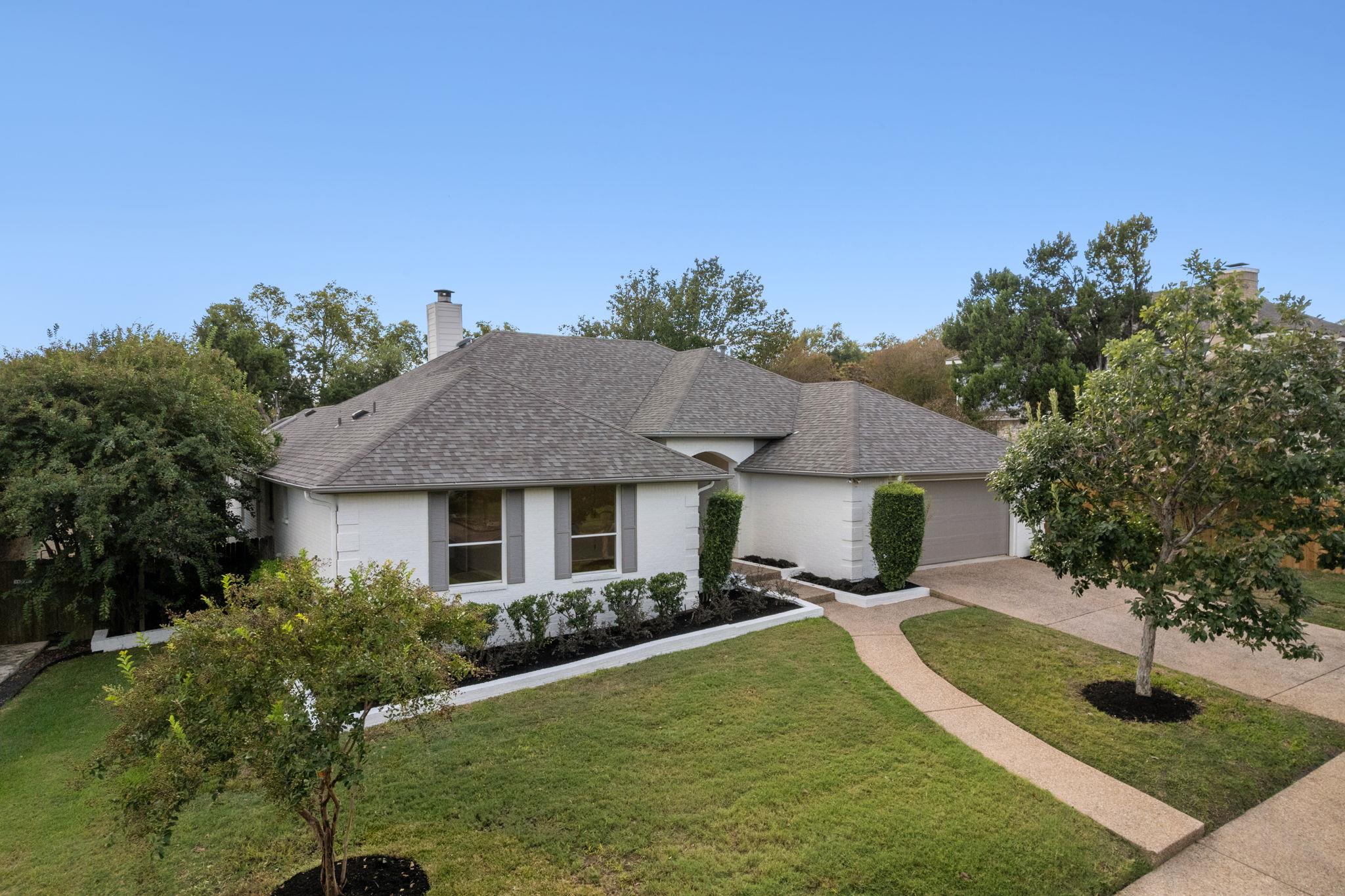 5609 Barker Ridge DR