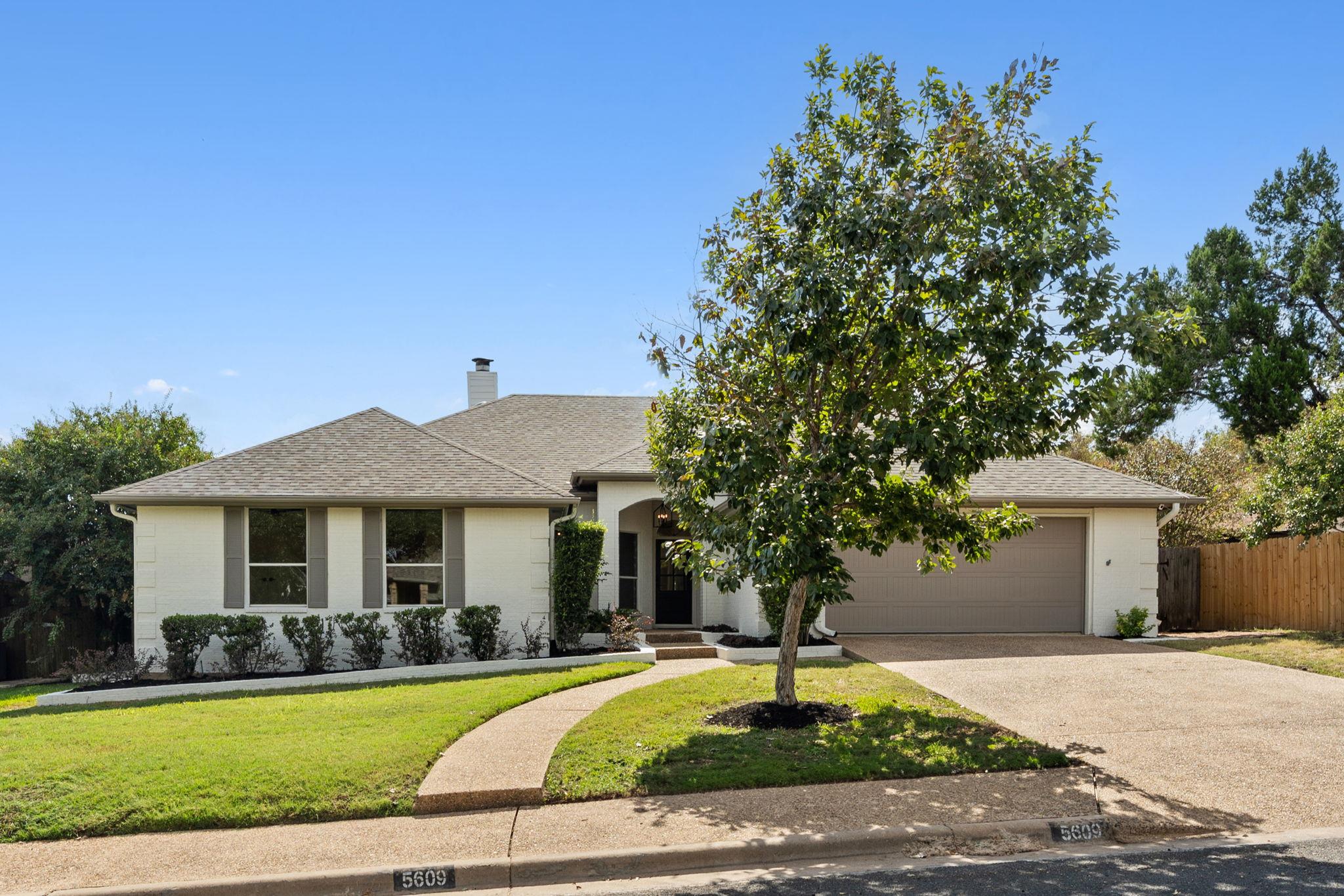 5609 Barker Ridge DR