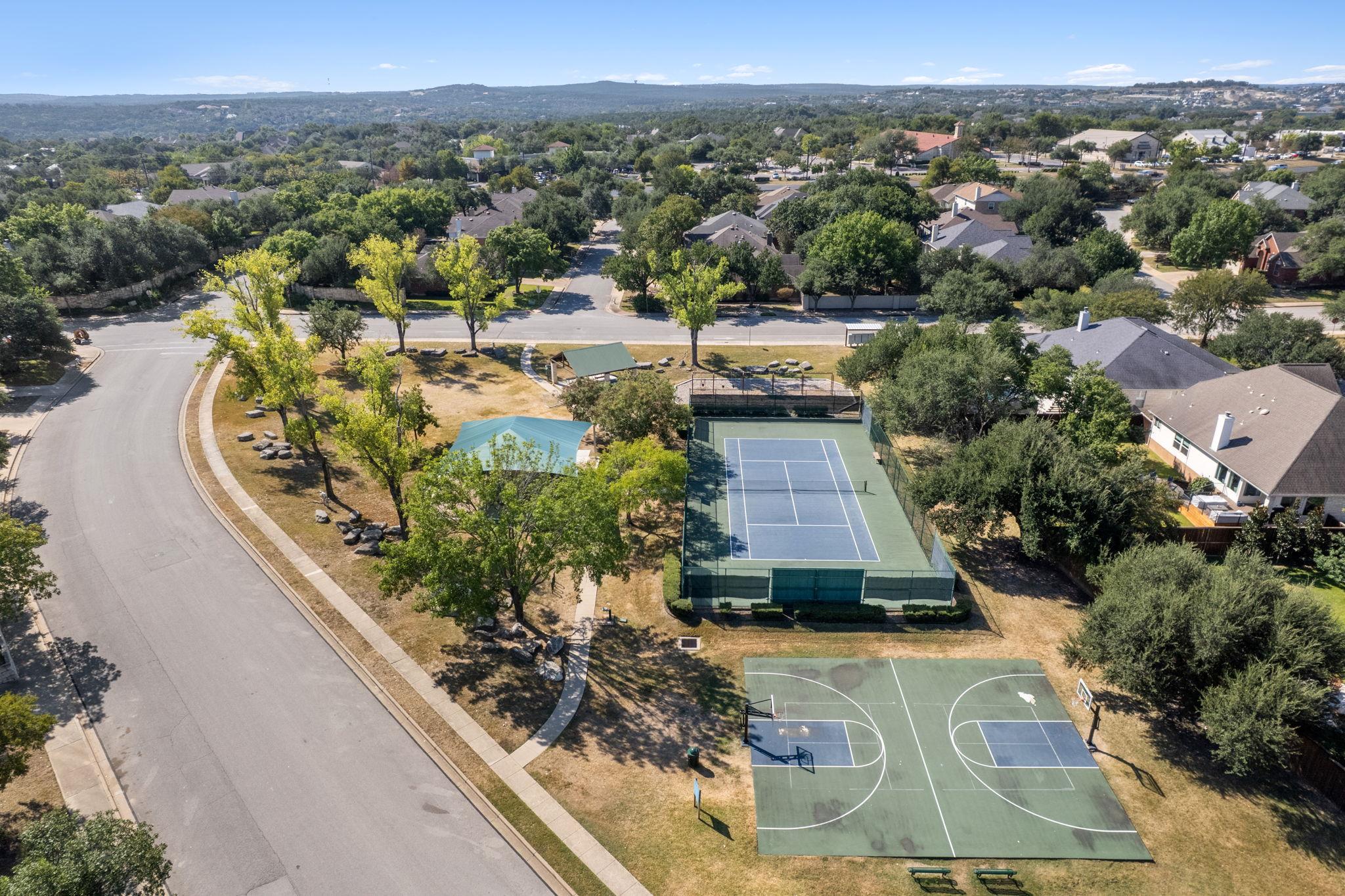 12104 Carlsbad DR