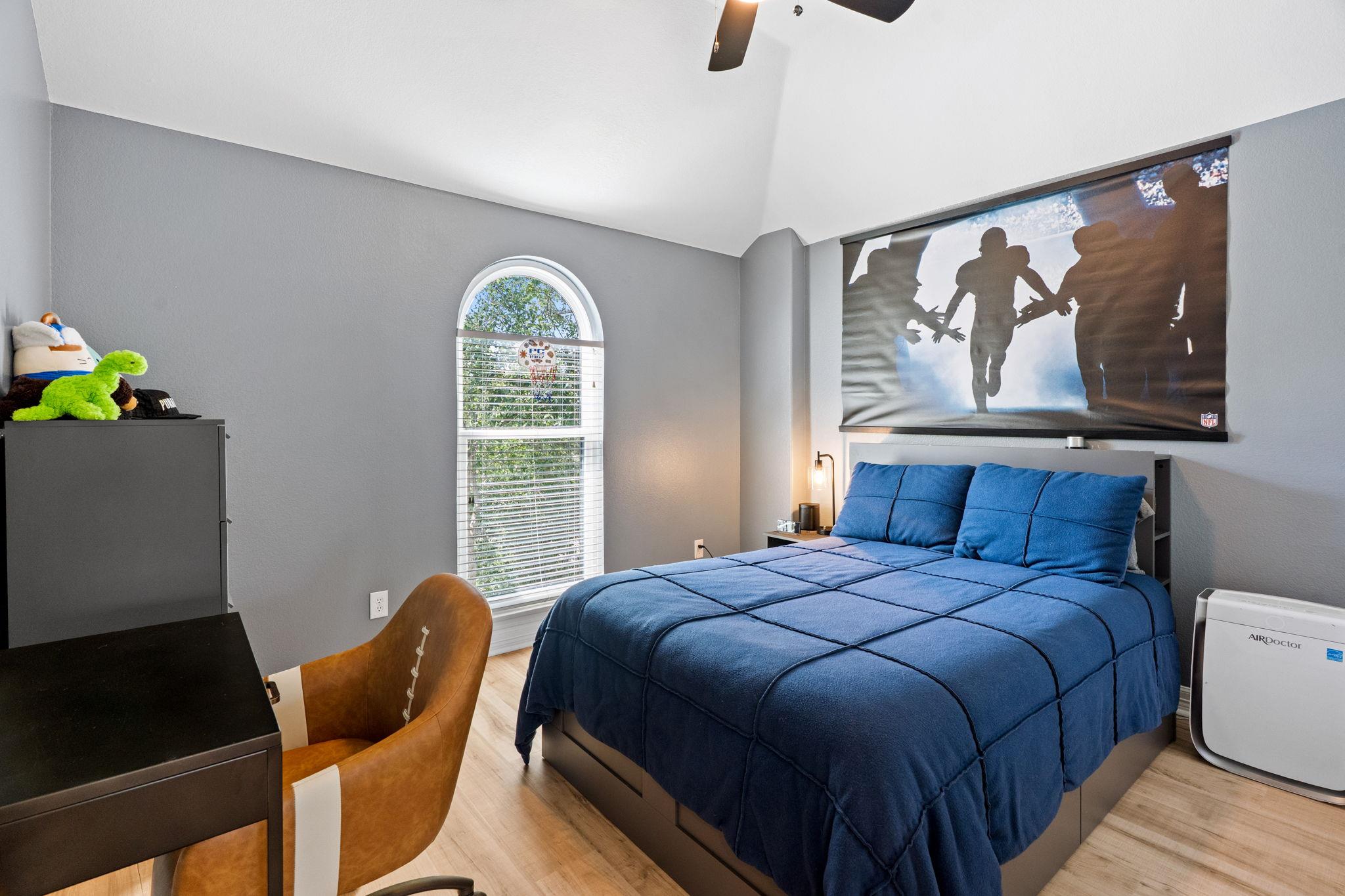 12104 Carlsbad DR