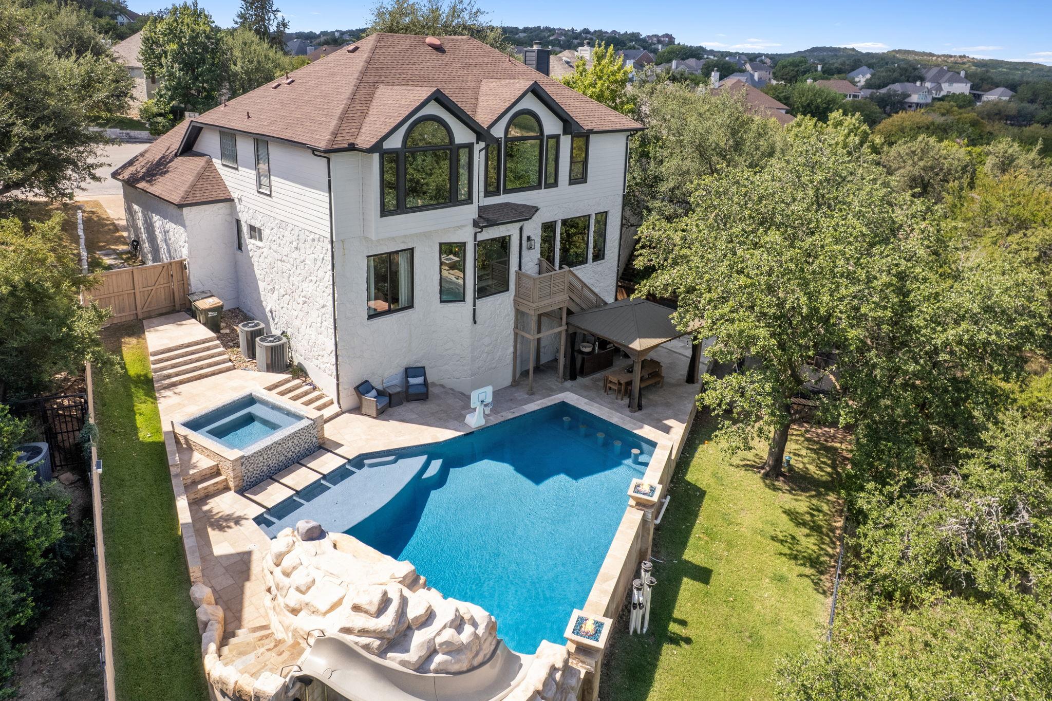 12104 Carlsbad DR