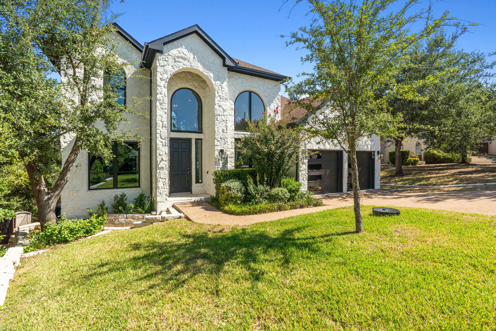 12104 Carlsbad DR