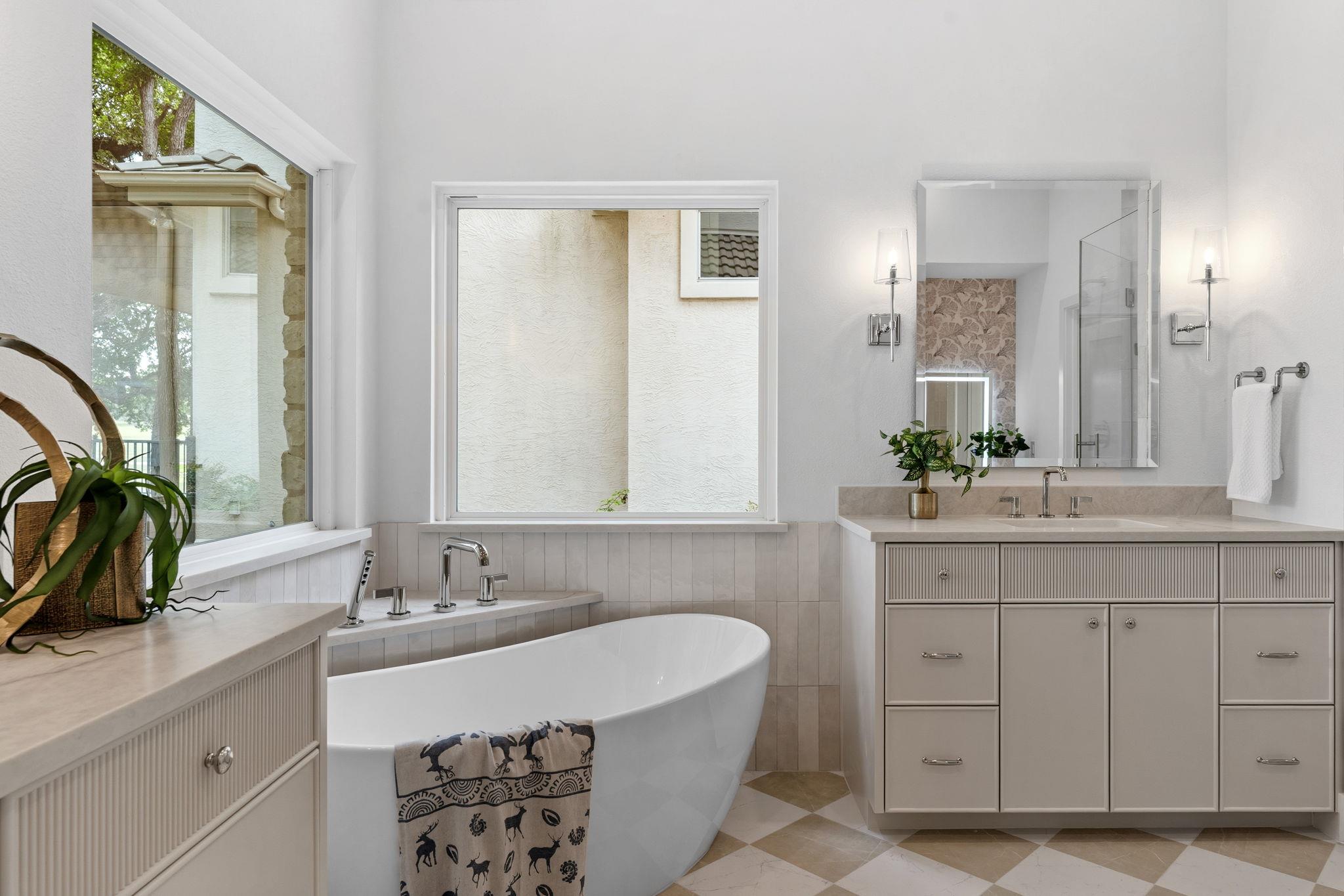 50 Tiburon DR
