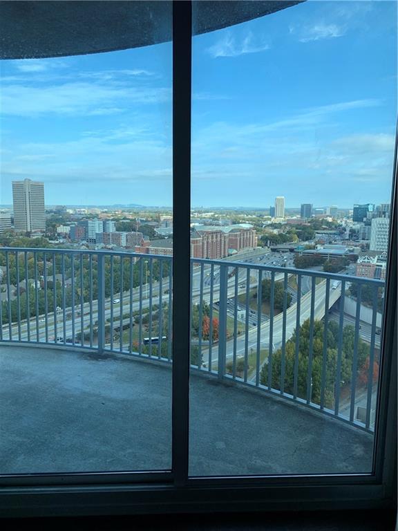 400 W Peachtree Street NW Unit 2004