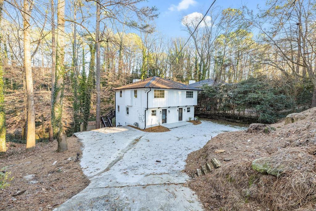 2527 Skyland Trail