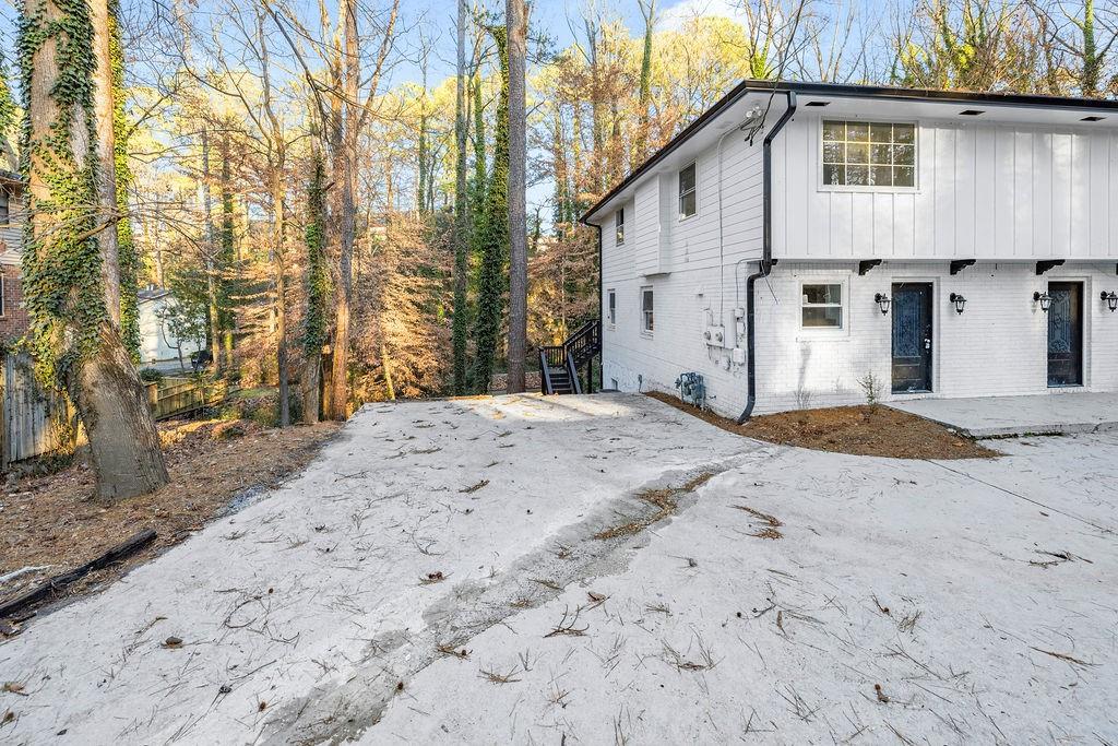 2527 Skyland Trail