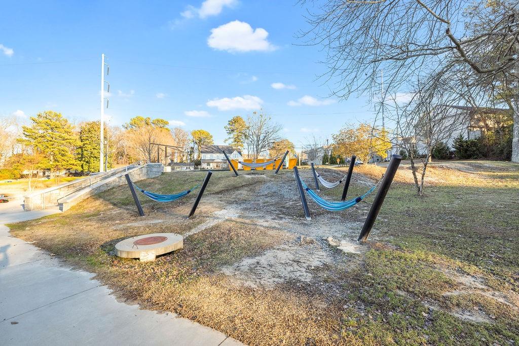 2527 Skyland Trail